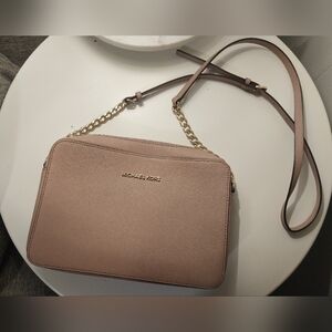 Michael Kors Jet Set Crossbody